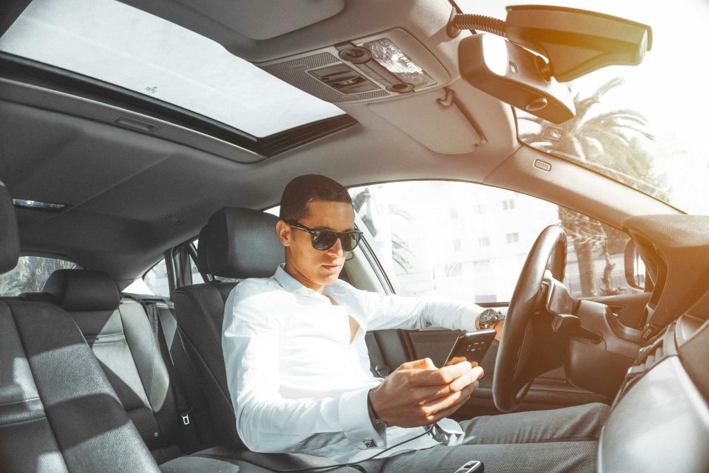How Distracted Driving Affects Car Accident Liability in Washington